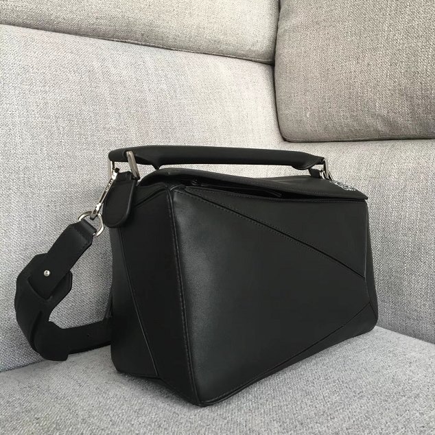 Loewe original calfskin medium puzzle bag A510P49 black