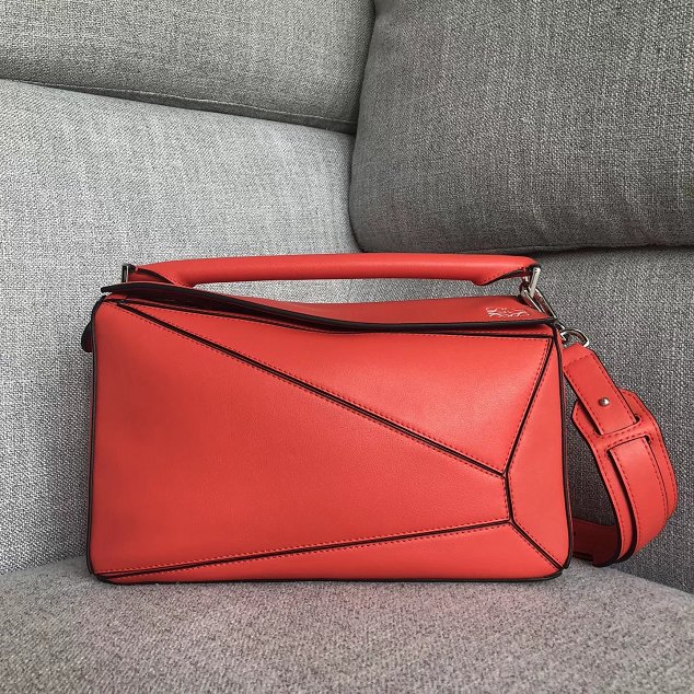 Loewe original calfskin medium puzzle bag A510P49 red