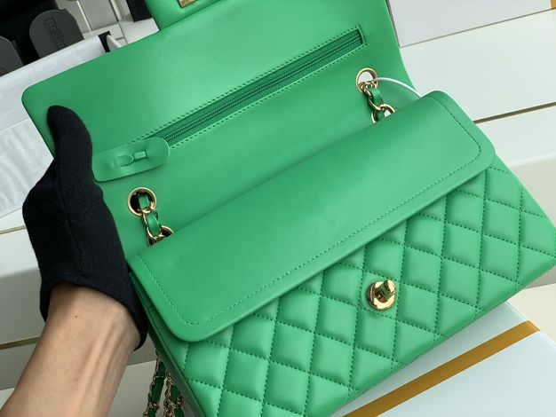 CC original lambskin medium flap bag A01112 green