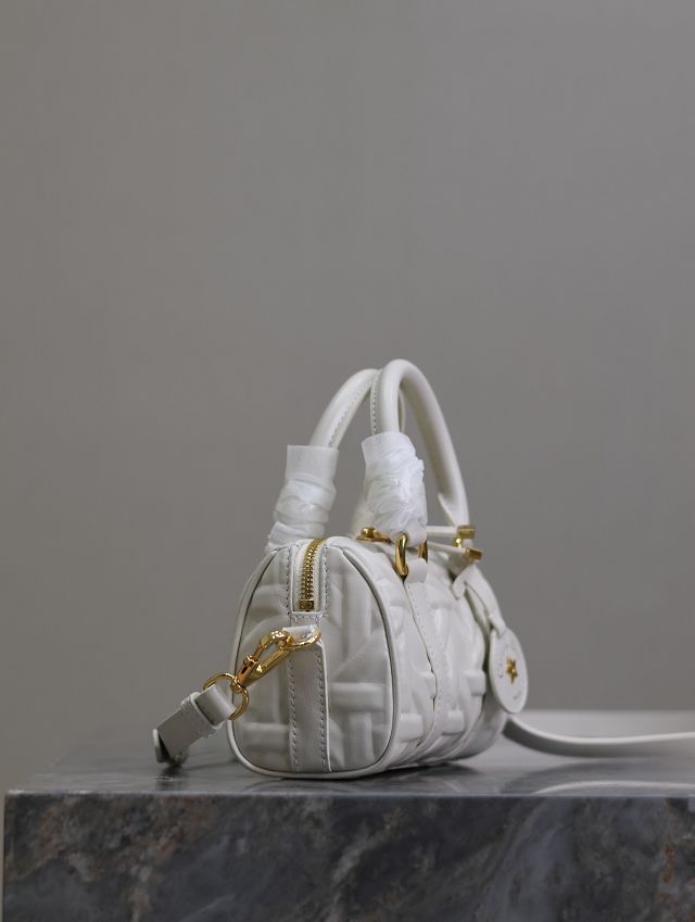 Dior original calfskin groove 17 nano bag S4000-2 white