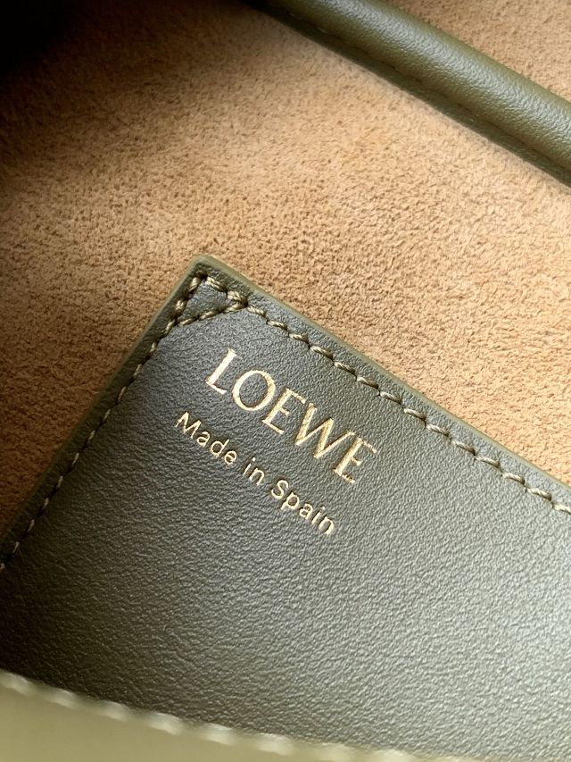 Loewe original calfskin amazona 23 cropped bag A039N23 olive