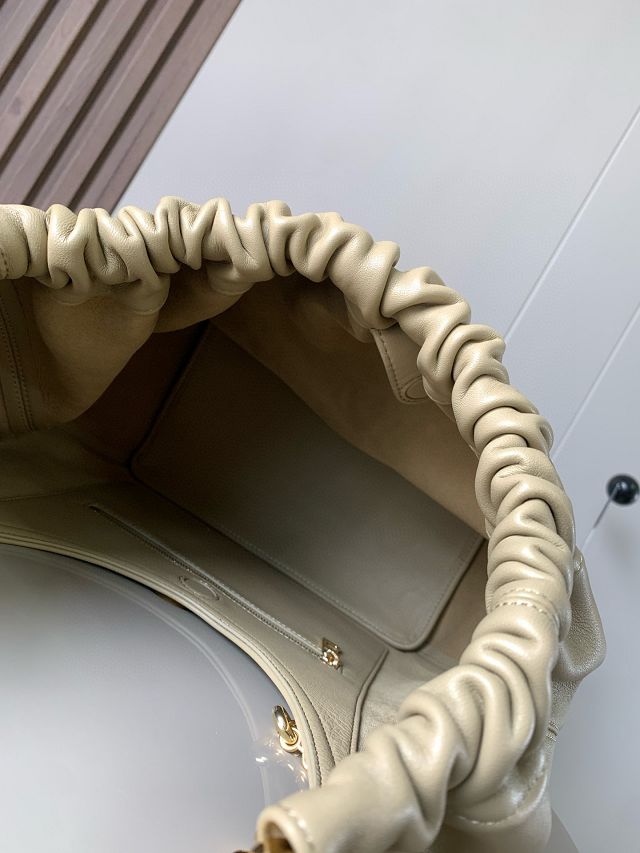 Loewe original lambskin medium squeeze bag A914Q37 light green