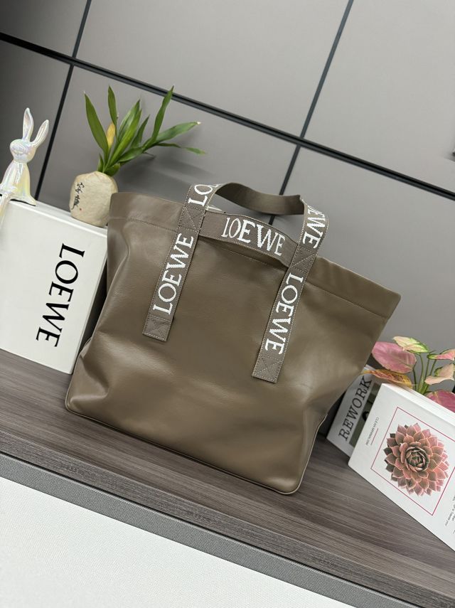 Loewe original calfskin fold shopper bag B507X23 olive