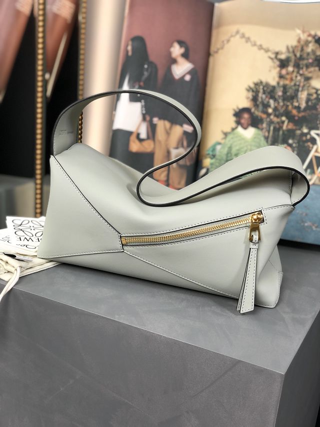 Loewe original calfskin puzzle hobo bag A510P50 light green