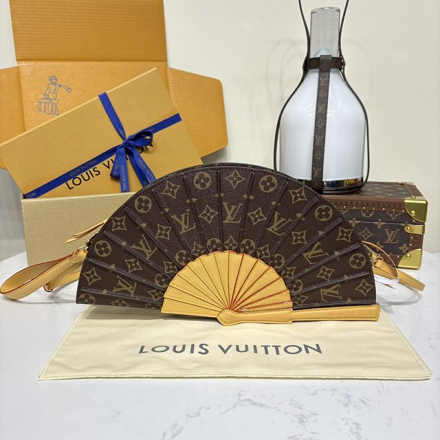 Louis vuitton original monogram canvas LV fan M14804