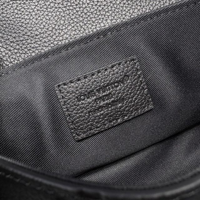 Louis vuitton original calfskin steamer east west M13888 black