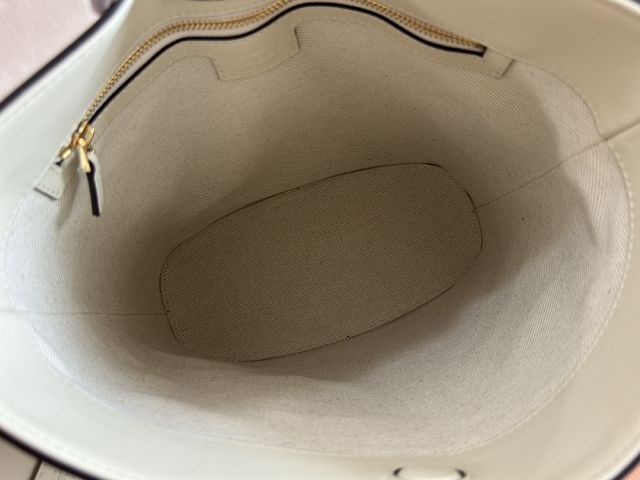 GG original calfskin 73 medium bucket bag 833660 white