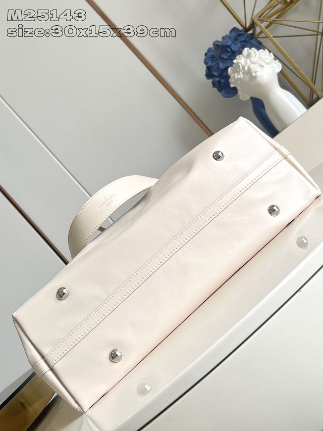 Louis vuitton original lambskin carryAll cargo MM M25143 white