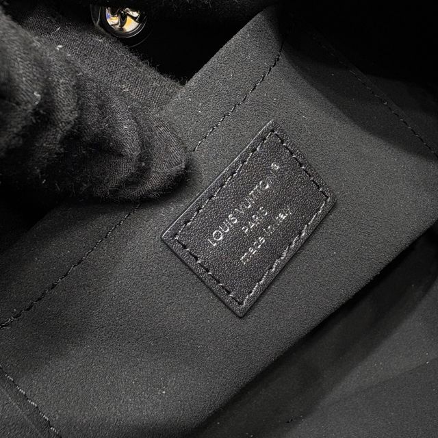 Louis vuitton original lambskin no way vibe handbag M14377 black