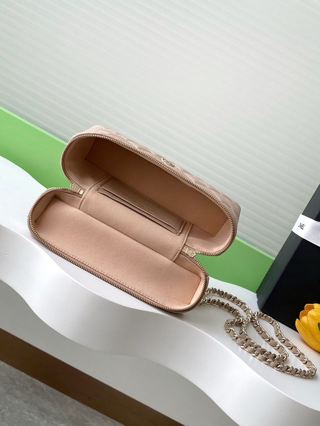 CC original grained calfskin vanity with chain AP4385 apricot