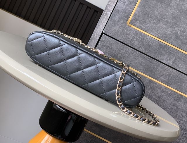 CC original lambskin clutch with chain AP4536 black