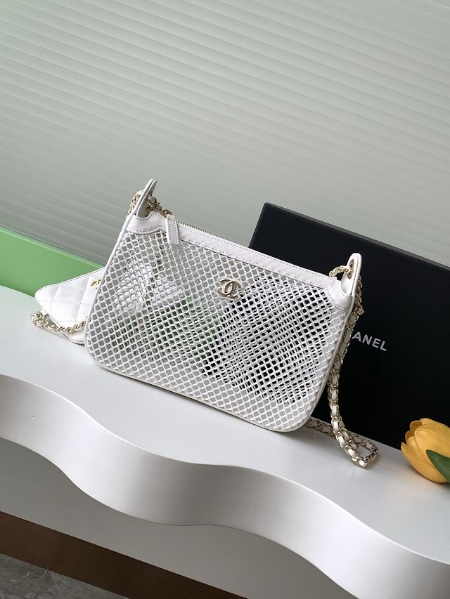 CC original mesh clutch with chain AP4572 white