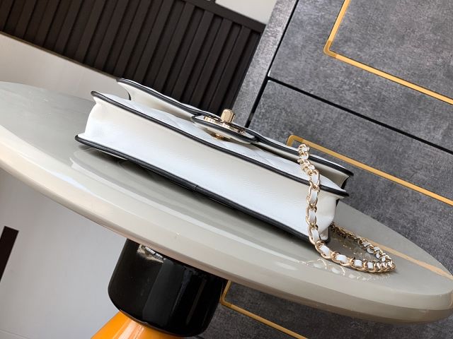 CC original lambskin wallet on chain AP4511 white