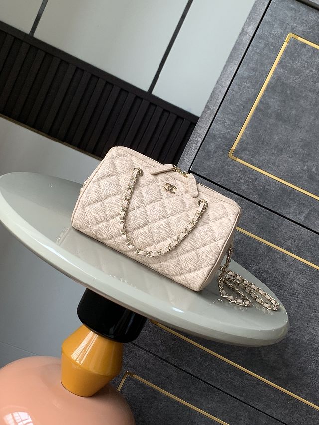 CC original grained calfskin clutch with chain AP4515 beige