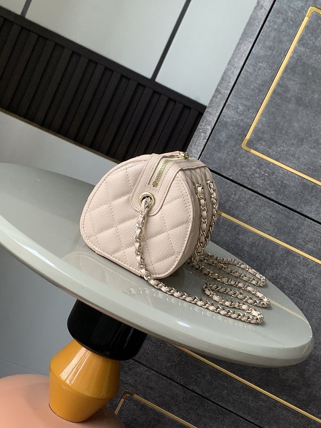 CC original grained calfskin clutch with chain AP4515 beige