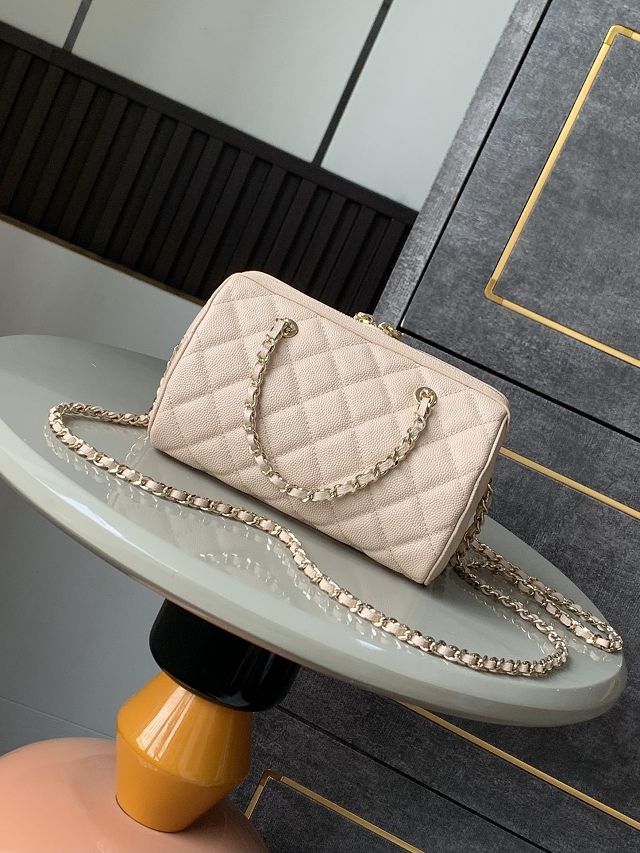 CC original grained calfskin clutch with chain AP4515 beige