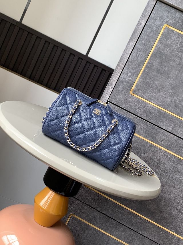 CC original grained calfskin clutch with chain AP4515 blue