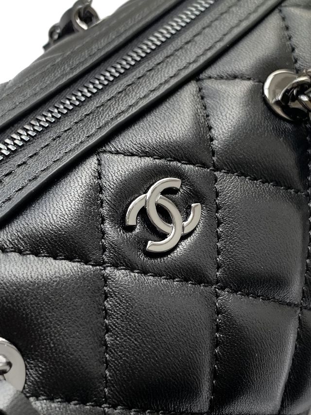 CC original lambskin clutch with chain AP4515 black