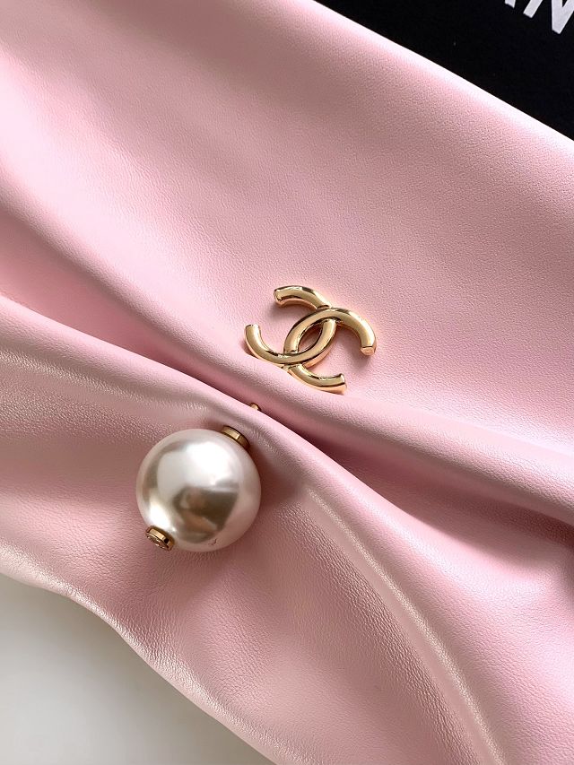 CC original lambskin clutch with chain AP4613 pink