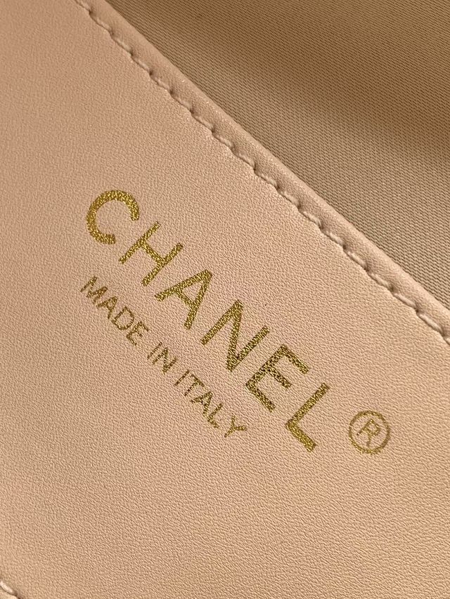 CC original grained calfskin 25 small handbag AS5293 white