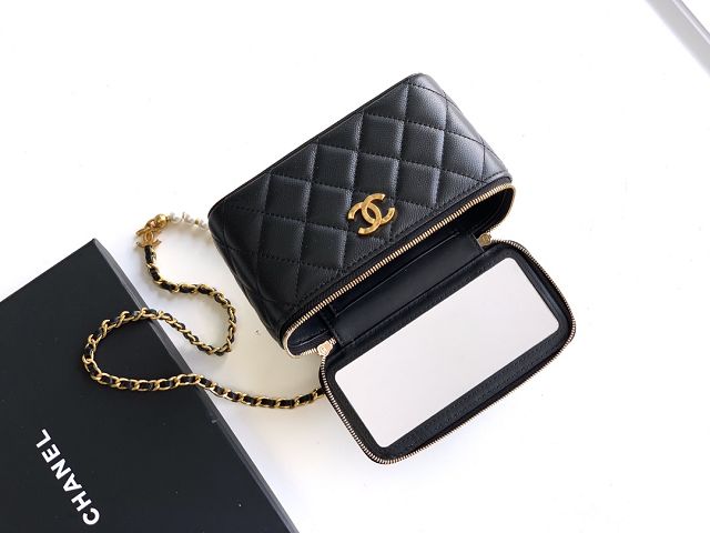 CC original grained calfskin vanity with chain AP4582 black