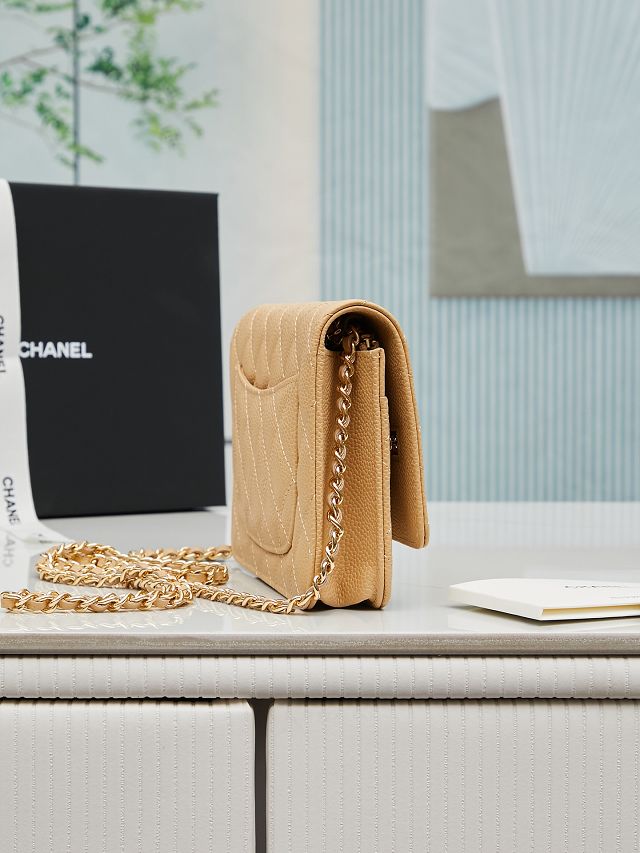 CC original grained calfskin wallet on chain AP4241 apricot