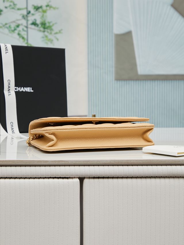 CC original grained calfskin wallet on chain AP4241 apricot