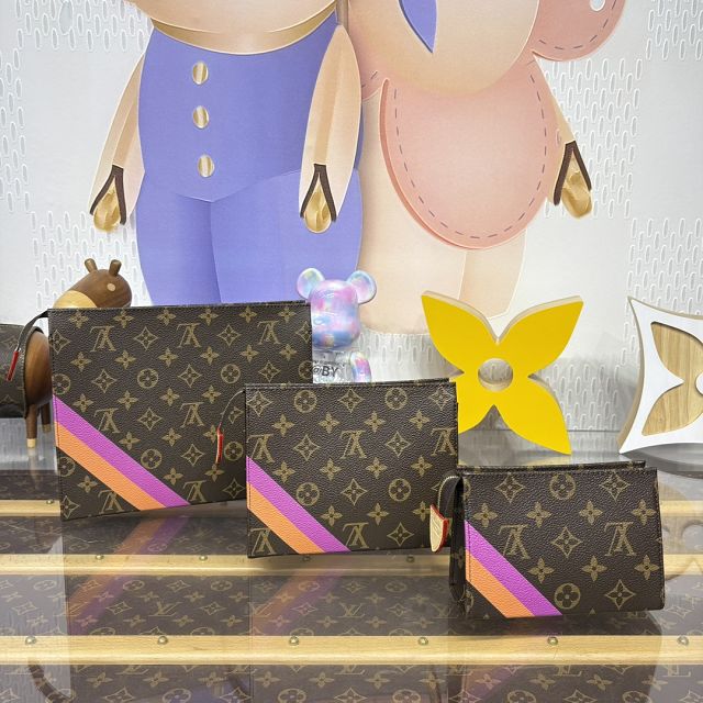 Louis vuitton original monogram canvas trio toilet pouch P01952