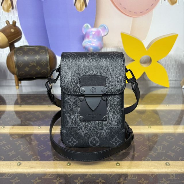 Louis vuitton original monogram eclipse s-lock vertical wearable wallet M82252