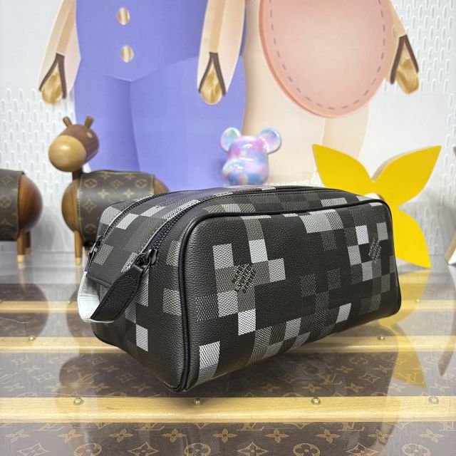 Louis vuitton original damier canvas dopp kit toilet pouch M15109