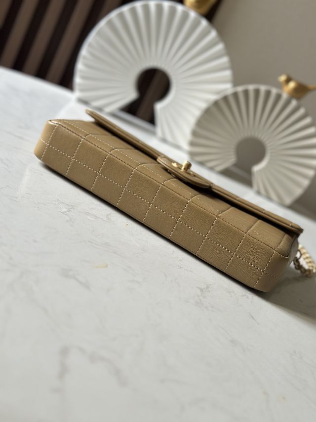 CC original lambskin clutch with chain AP3314 apricot