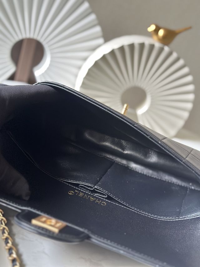 CC original lambskin clutch with chain AP3314 black