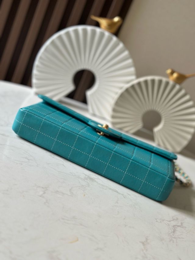 CC original lambskin clutch with chain AP3314 blue