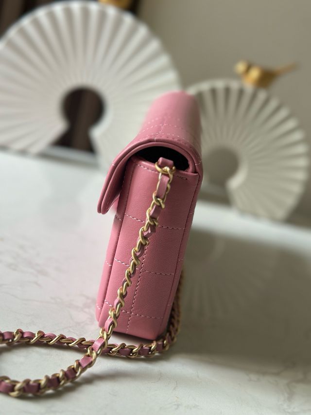 CC original lambskin clutch with chain AP3314 pink