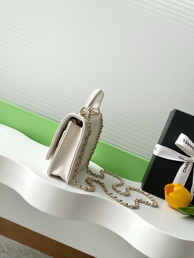 CC original lambskin wallet on chain AP4323 white