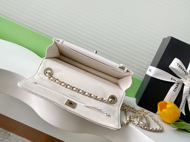 CC original lambskin wallet on chain AP4323 white