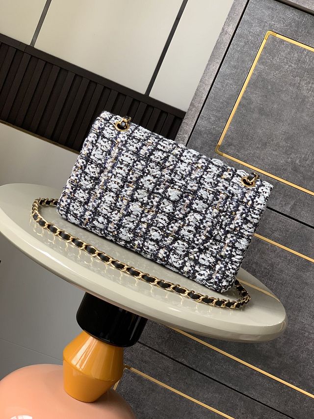CC original tweed medium flap bag A01112 black&white