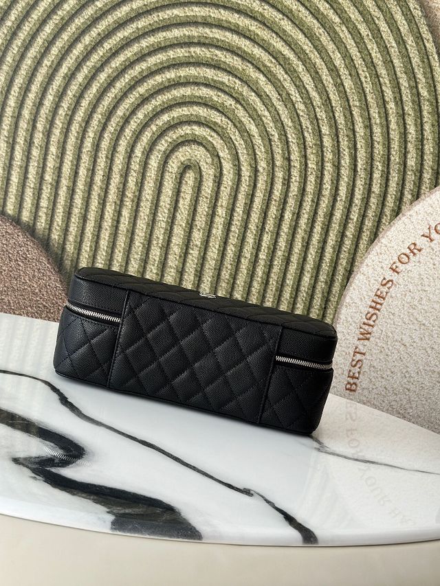 CC original grained calfskin vanity A31108 black