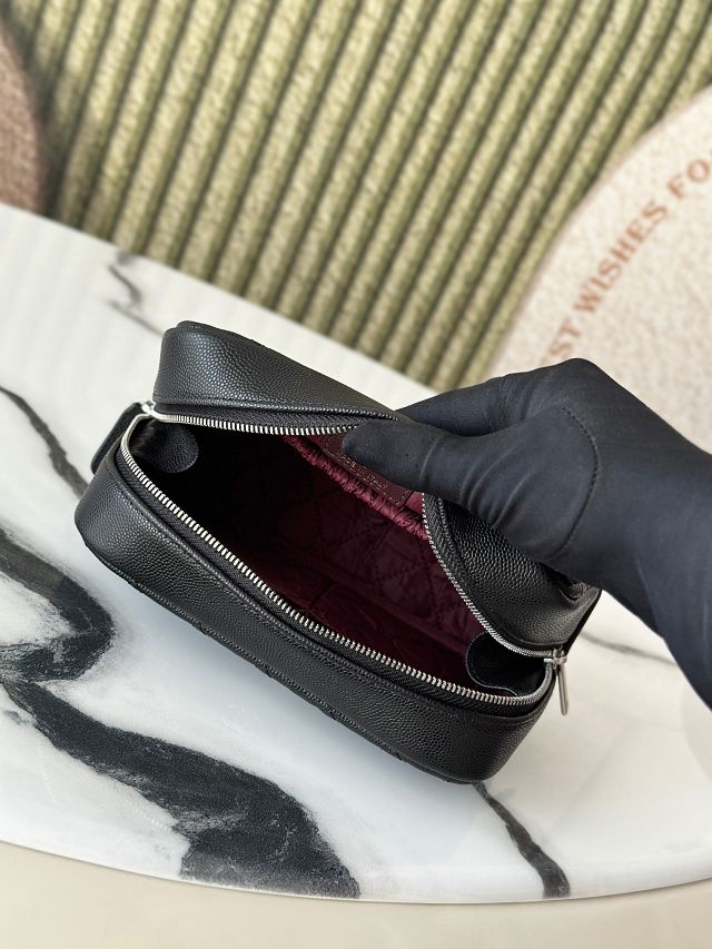 CC original grained calfskin small pouch A31104 black