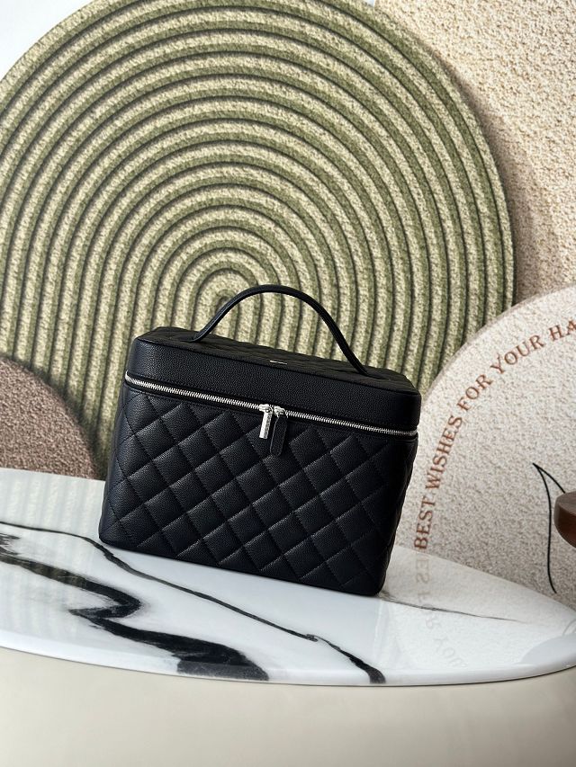 CC original grained calfskin vanity A31543 black