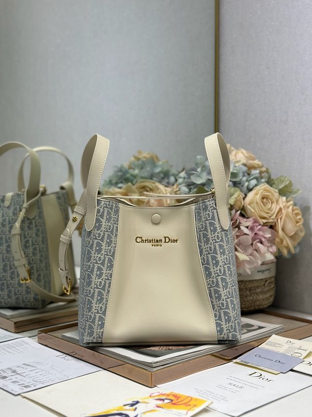 Dior original calfskin medium signature bucket bag M2841 blue&white