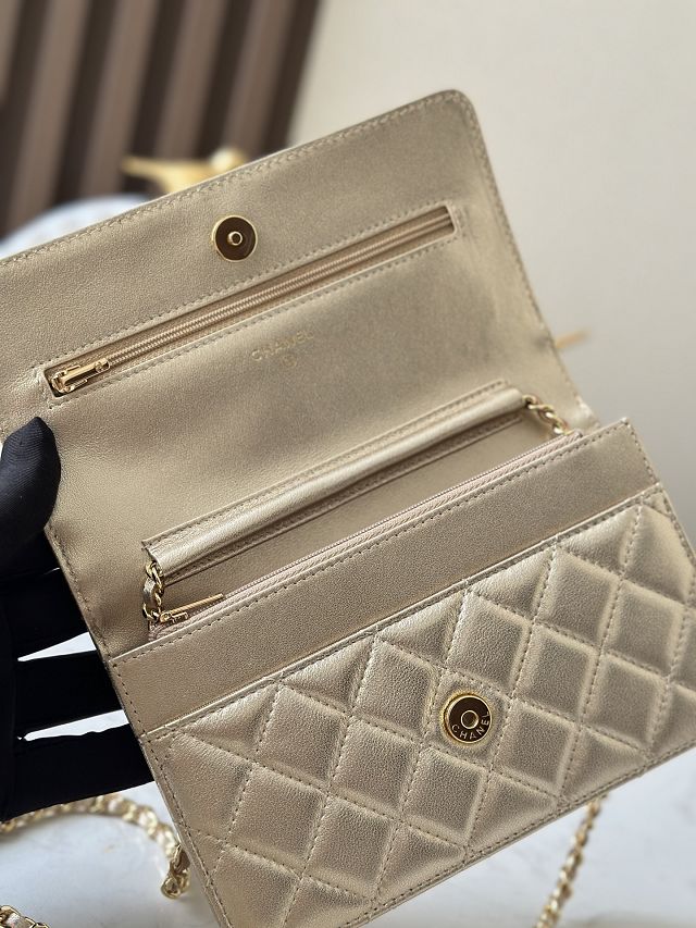 CC original iridescent lambskin wallet on chain AP0250 gold