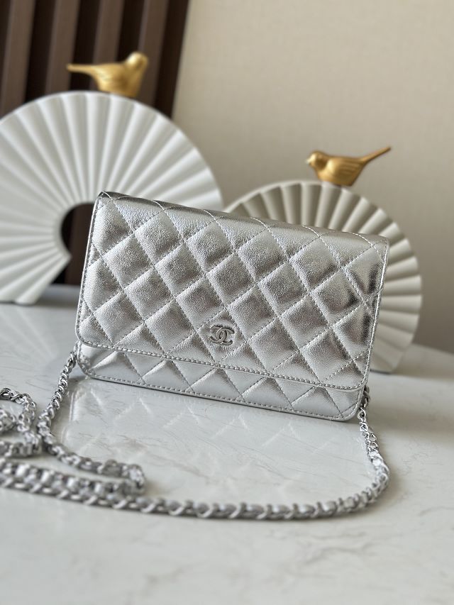 CC original iridescent lambskin wallet on chain AP0250 silver