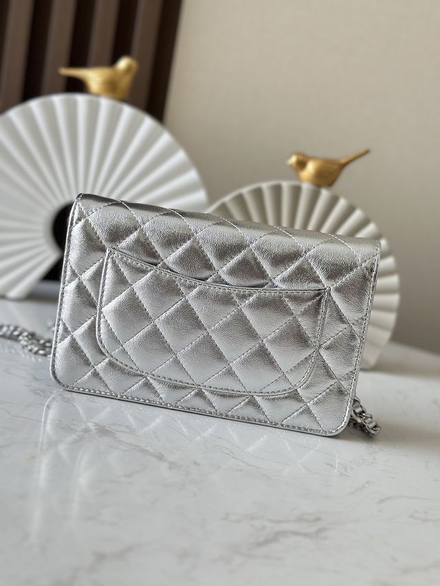 CC original iridescent lambskin wallet on chain AP0250 silver