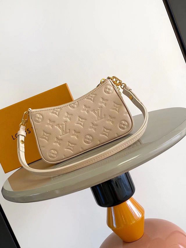 Louis vuitton original calfskin easy pouch M14421 dune