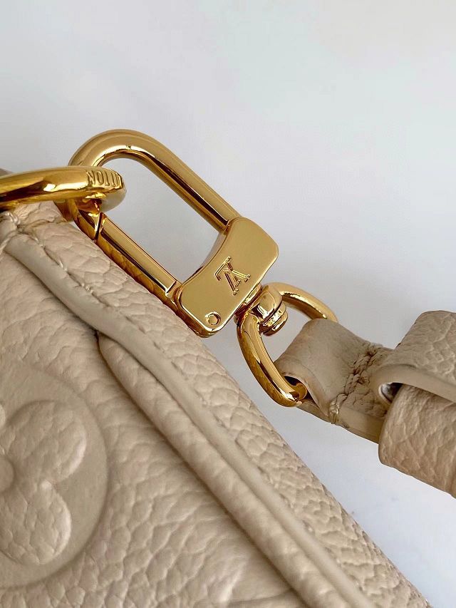 Louis vuitton original calfskin easy pouch M14421 dune