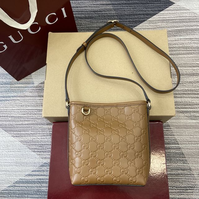 GG original calfskin emblem nano bucket bag 847090 brown