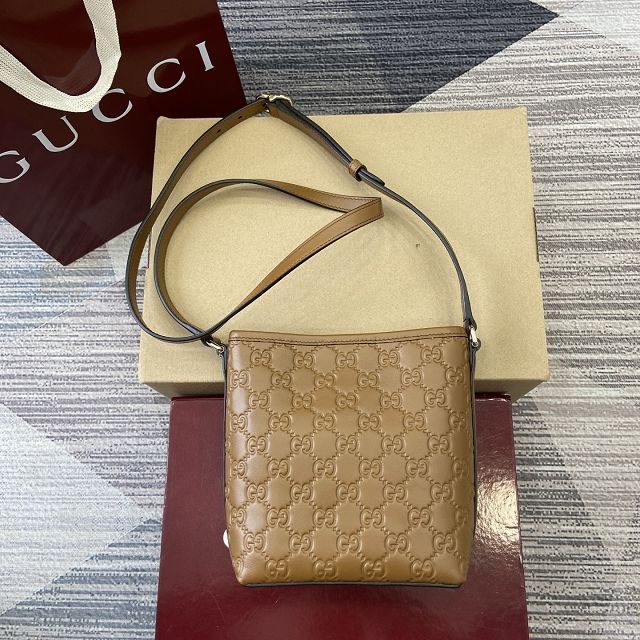 GG original calfskin emblem nano bucket bag 847090 brown