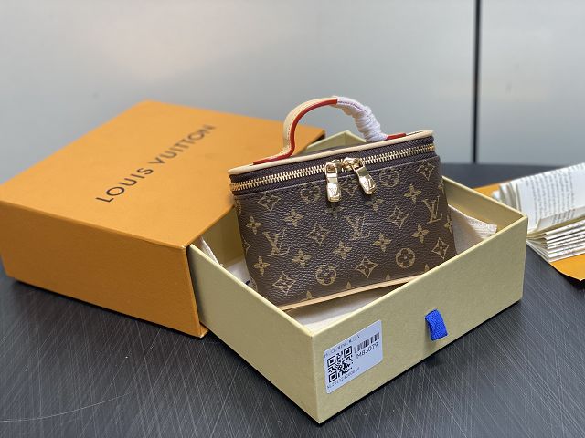 Louis vuitton original canvas nice beauty case M83079