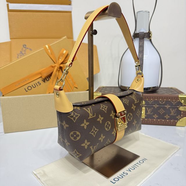 Louis vuitton original monogram canvas pochette mia M26191